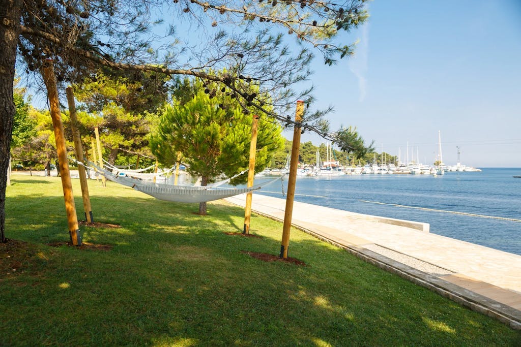 Hotel Molindrio Plava Laguna - Obiteljsko rujansko ljeto u Poreču, Poreč, Hrvatska - 355 EUR - 3x noćenje u Economy sobi za 2 osobe (1 dijete do 11,99 godina i 1 dijete do 4,99 godina besplatno), Polupansion