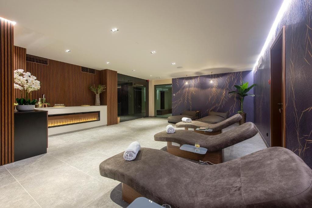 Hotel Turist - Doživite Varaždin u najljepšem ruhu, Varaždin, Hrvatska - 304 EUR - 2x noćenje u moderno opremljenoj Standard sobi za 2 osobe, Polupansion (doručak i večera)