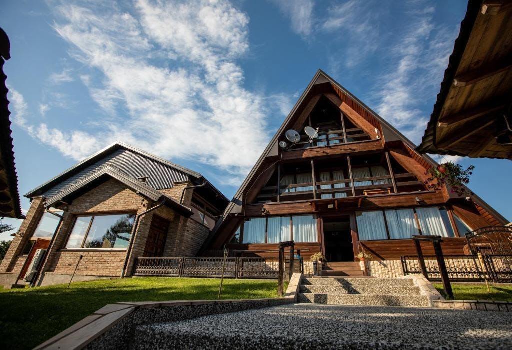 Hotel Babino Brdo - Opuštajući odmor za parove, Derventa, Bosna i Hercegovina - 51 EUR - 1x noćenje u dvokrevetnoj sobi za 2 osobe, Doručak