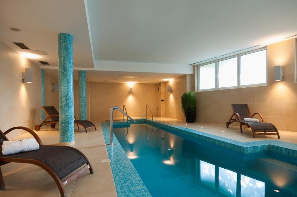 Hotel Rotondo Annex - Kraj ljeta u Trogiru uz vrhunski wellness i SPA doživljaj, Seget Donji, Hrvatska - 542 EUR - 3x noćenje u dvokrevetnoj Superior sobi s balkonom za 2 osobe (1 dijete do 12 godina besplatno), Polupansion