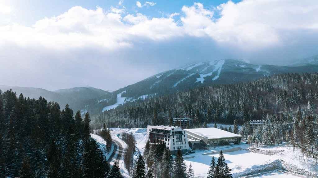 Aparthotel Phoenix - Obiteljski odmor na Bjelašnici, Bjelašnica, Bosna i Hercegovina - 261 EUR - 3x noćenje u apartmanu za 2 osobe (2 djece do 12,99 godina besplatno), Doručak