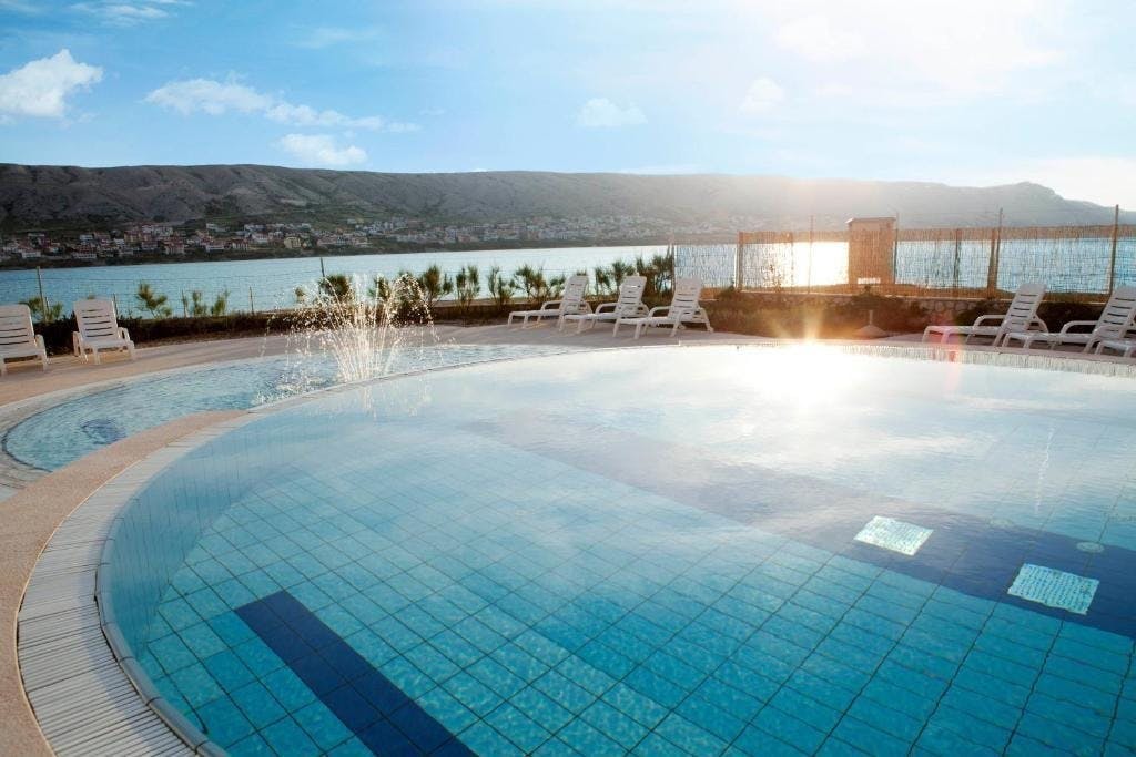 Family Hotel Pagus - All inclusive rujan na Pagu, Pag, Sjeverna Dalmacija, Hrvatska - 463 EUR - 3x noćenje u dvokrevetnoj Standard sobi s balkonom (pogled park) za 2 osobe (1 dijete do 12 godina i 1 dijete do 2,99 godina), All inclusive