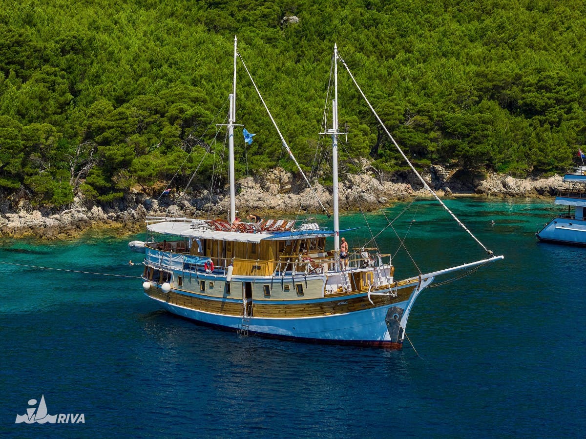 8-dnevno križarjenje po južnem Jadranu - Odhod iz Trogirja, Trogir, Hrvaška - 599 EUR - 8-dnevno križarjenje z ladjo po ruti T3: Trogir – Split – otok Hvar – otok Mljet – Dubrovnik – otok Korčula – otok Brač – Trogir, 7x nočitev v dvoposteljni kabini