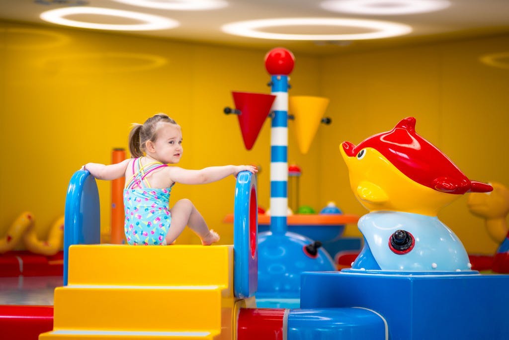 Kolping Family Resort****s, Hévíz, Mađarska - 379 EUR - 2x noćenje u Standard dvoposteljnoj sobi za 2 osobe (1 dijete do 5,99 godina besplatno), Polupansion (buffet doručak i večera)