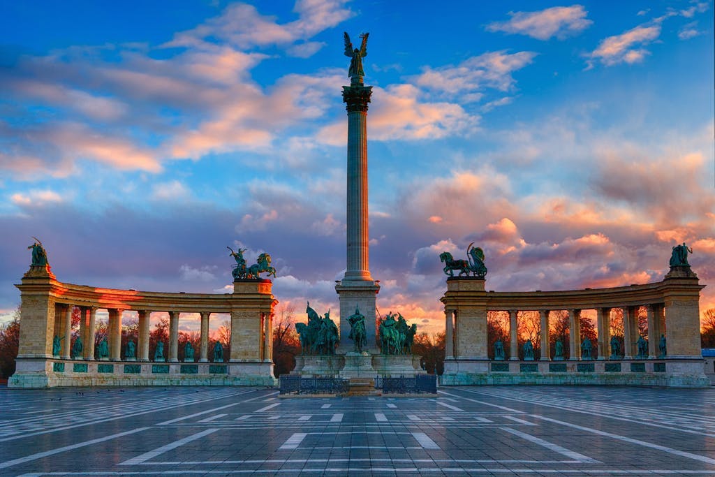 Hotel Gloria Budapest City Center - Istražite Budimpeštu, Budimpešta, Mađarska - 259 EUR - 4x noćenje u Standard Plus dvokrevetnoj sobi za 2 osobe, Doručak
