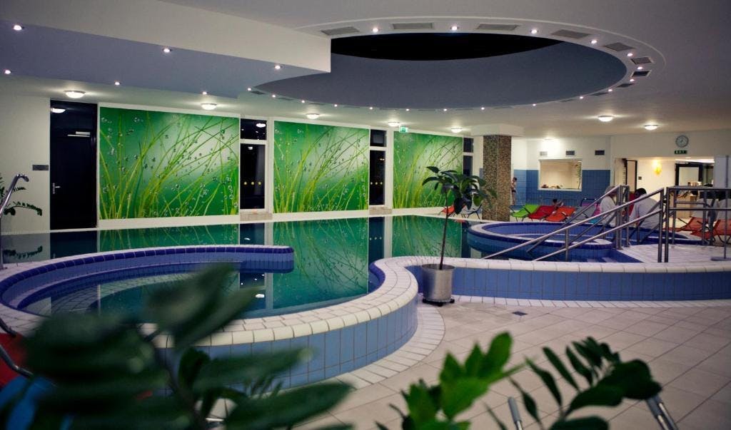 Hotel Napfeny Zalakaros - Odmor tijekom tjedna, Zalakaros, Mađarska - 169 EUR - 2x noćenje u Standard trokrevetnoj sobi za 2 osobe, Polupansion (buffet doručak i večera u 3 slijeda)