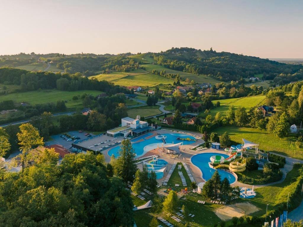 Hotel Terme Sveti Martin - Aktivni obiteljski wellness odmor, Sveti Martin na Muri, Hrvatska - 270 EUR - 2x noćenje u Standard sobi za 2 osobe (1 dijete do 11,99 godina i 1 dijete do 4,99 godina besplatno), Polupansion