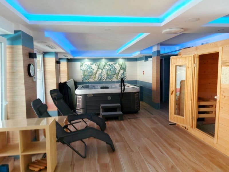 Tinódi Panzió & Restaurant - Jesenski odmor, Sárvár, Mađarska - 319 EUR - 3x noćenje u Standard dvokrevetnoj sobi za 2 osobe (1 dijete do 11,99 godina besplatno), Polupansion