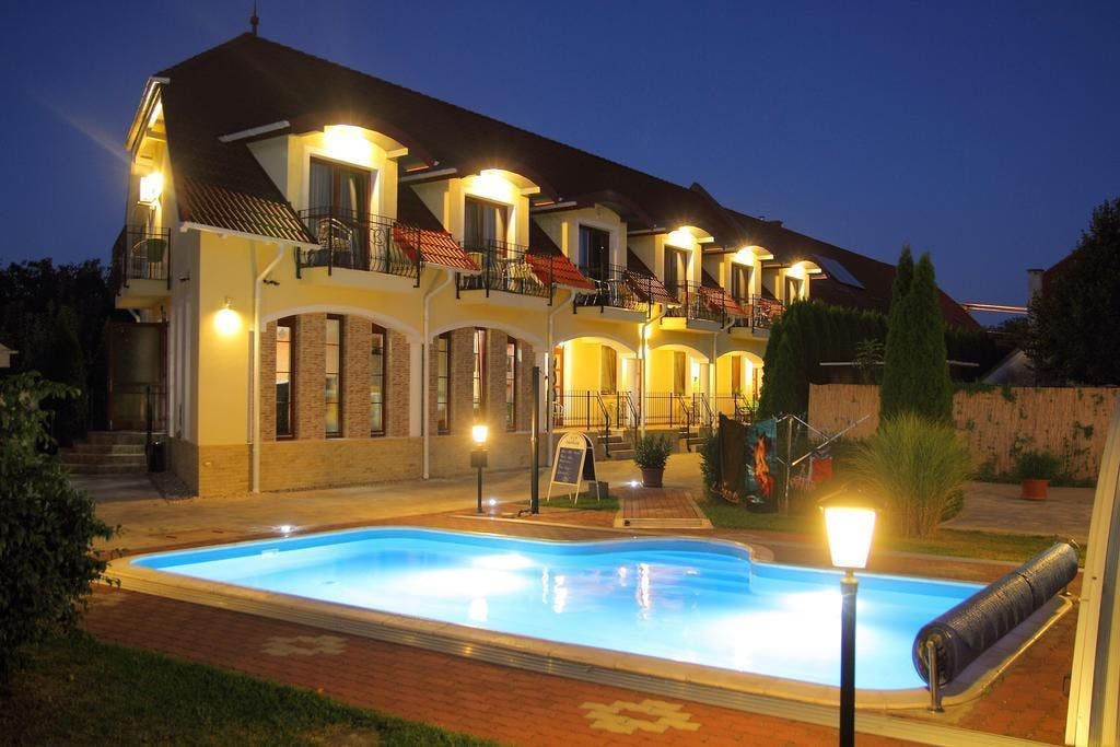 Bajor Panzio - Odmor u gradu Bük