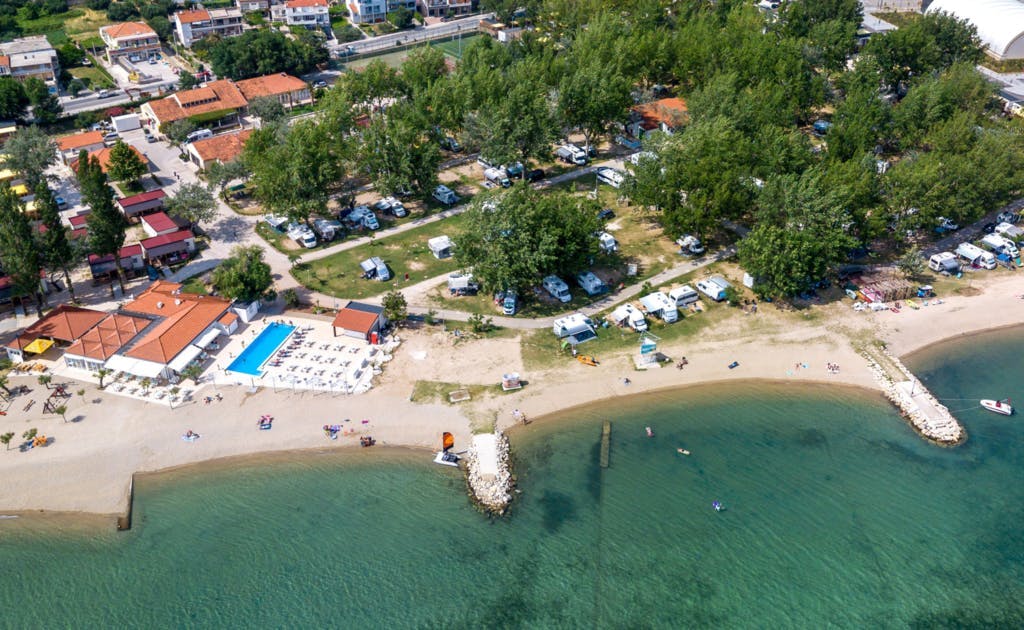 Kamp Almissa - First minute odmor u Dalmaciji - Mobilna kućica Adria Superior - Posebna ponuda