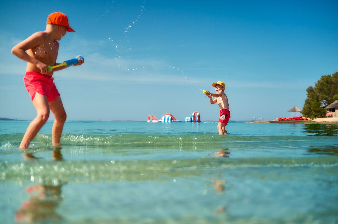 Pine Beach Pakoštane - Obiteljski all inclusive light odmor uz sport i prirodu
