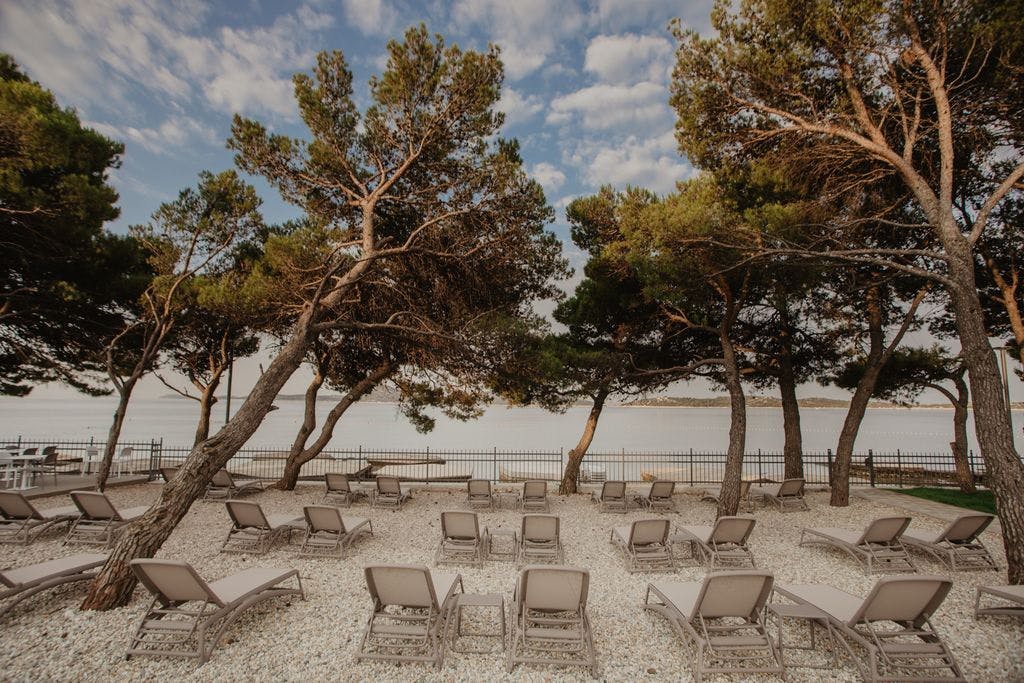 Hotel Punta Vodice - Ultra last minute obiteljsko all inclusive light ljeto s daškom wellnessa