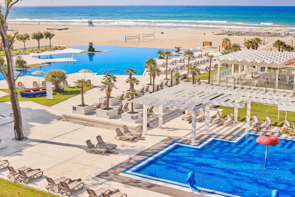 Azul Beach Resort Montenegro - All-inclusive odmor, Ulcinj, Crna Gora - 1.450 EUR - 5x noćenje u Two bedroom suite za 2 osobe, All inclusive