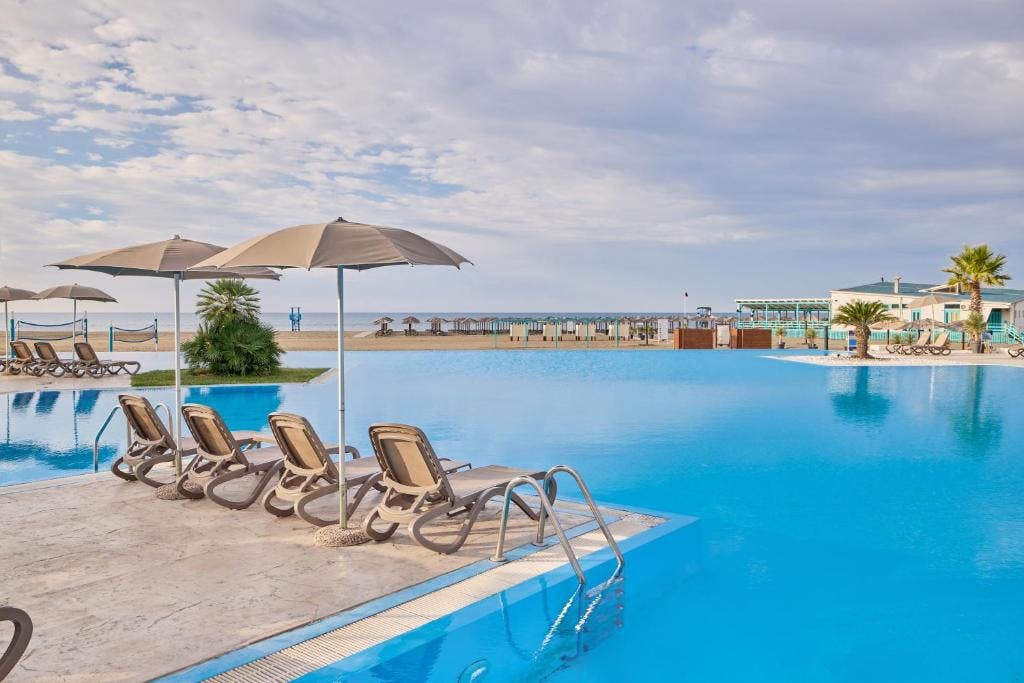 Azul Beach Resort Montenegro - All-inclusive odmor, Ulcinj, Crna Gora - 1.550 EUR - 5x noćenje u Two bedroom suite za 2 osobe, All inclusive