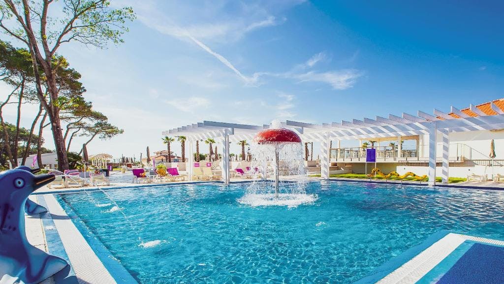 Azul Beach Resort Montenegro - All-inclusive odmor, Ulcinj, Crna Gora - 1.376 EUR - 4x noćenje u Two bedroom suite za 2 osobe, All inclusive