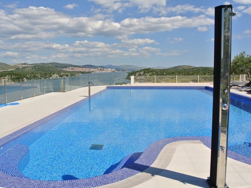 Hotel Panorama - Kraj ljeta u Šibeniku, Šibenik, Hrvatska - 340 EUR - 2x noćenje u dvokrevetnoj Standard sobi za 2 osobe, Polupansion