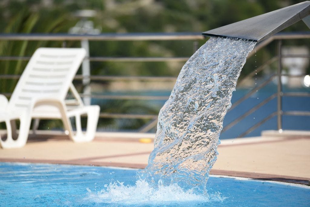 Adria All Inclusive Hotel - Last minute all inclusive odmor na Korčuli, Vela Luka, Hrvatska - 423 EUR - 3x noćenje u sobi s pogledom na park za 2 osobe (1 dijete do 6,99 godina besplatno), All inclusive (doručak, ručak, večera, piće uz obroke, coffee time, izbor pića u aperitiv baru)