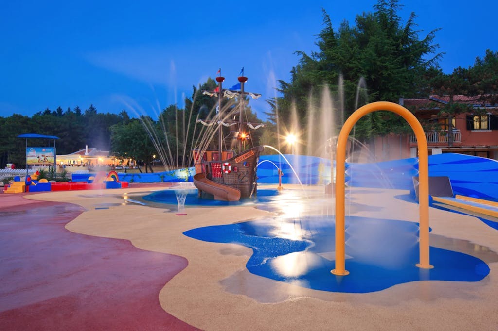 Apartments Stella Plava Laguna - First minute ljeto u Istri s polupansionom