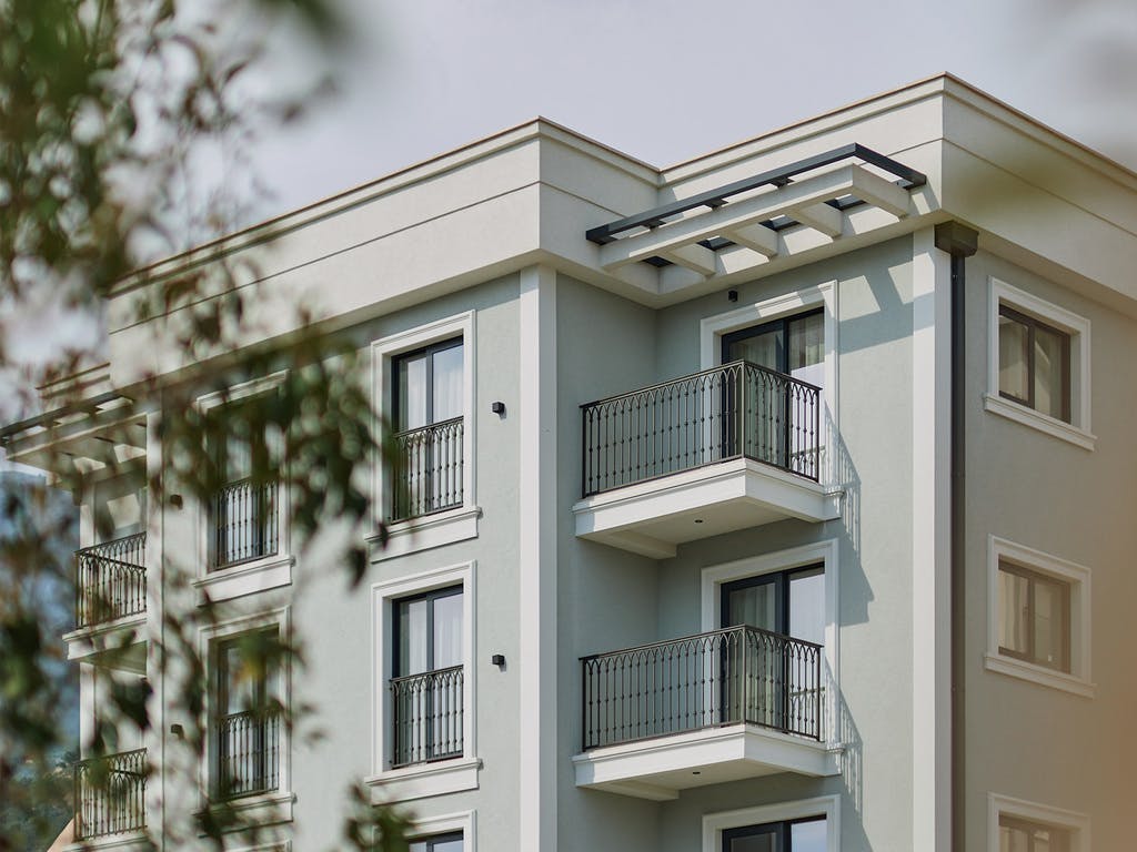 Hotel Diplomat by Aycon - Obiteljska jesen uz more, Budva, Crna Gora - 582 EUR - 5x noćenje u dvokrevetnoj Standard sobi za 2 osobe (1 dijete do 11,99 godina besplatno), Doručak