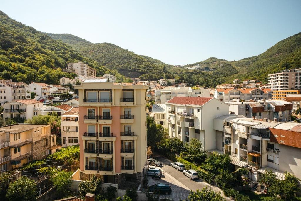 Garni Hotel Vladimir by Aycon - Jesen udvoje, Budva, Crna Gora - 206 EUR - 3x noćenje u dvokrevetnoj Standard sobi za 2 osobe, Doručak