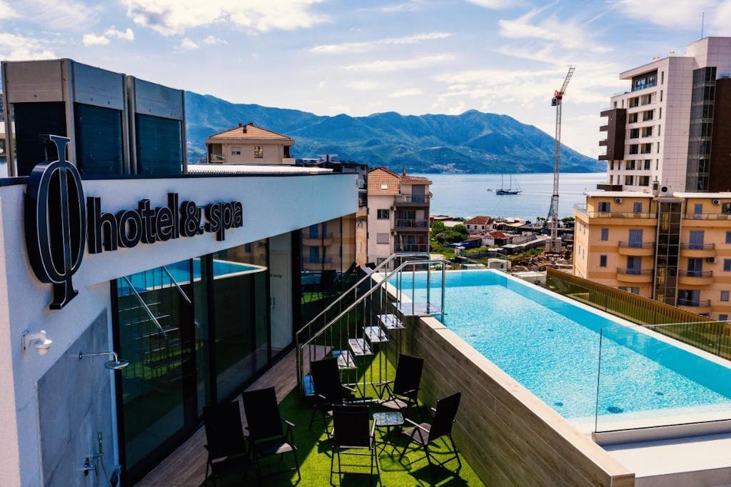 Hotel Fagus by Aycon - Jesen udvoje u Budvi, Budva, Crna Gora - 289 EUR - 3x noćenje u dvokrevetnoj Standard sobi za 2 osobe, Doručak
