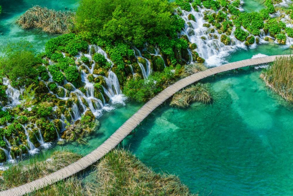Camping Plitvice - Obiteljski proljetni bijeg uz doručak i ulaznice u NP Plitvice