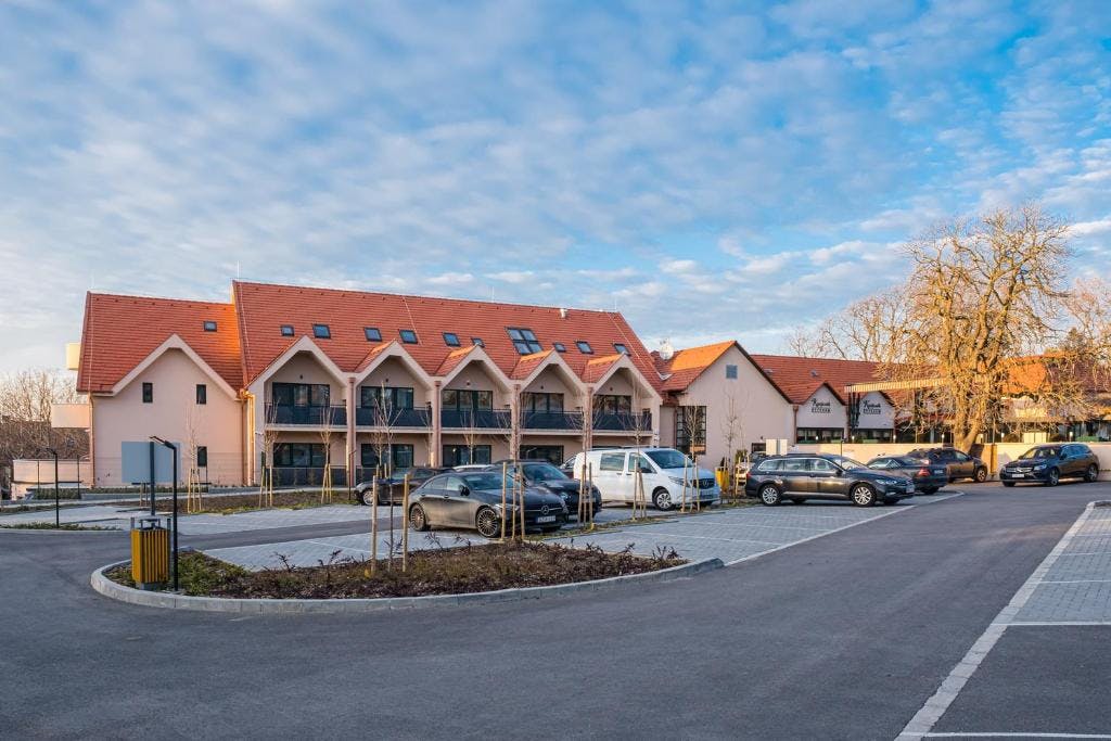 Kistucsok Food and Room, Balatonszemes, Mađarska - 287 EUR - 5x noćenje u dvokrevetnoj Standard sobi s terasom ili balkonom za 2 osobe, A la carte doručak (od 7 do 10 sati)