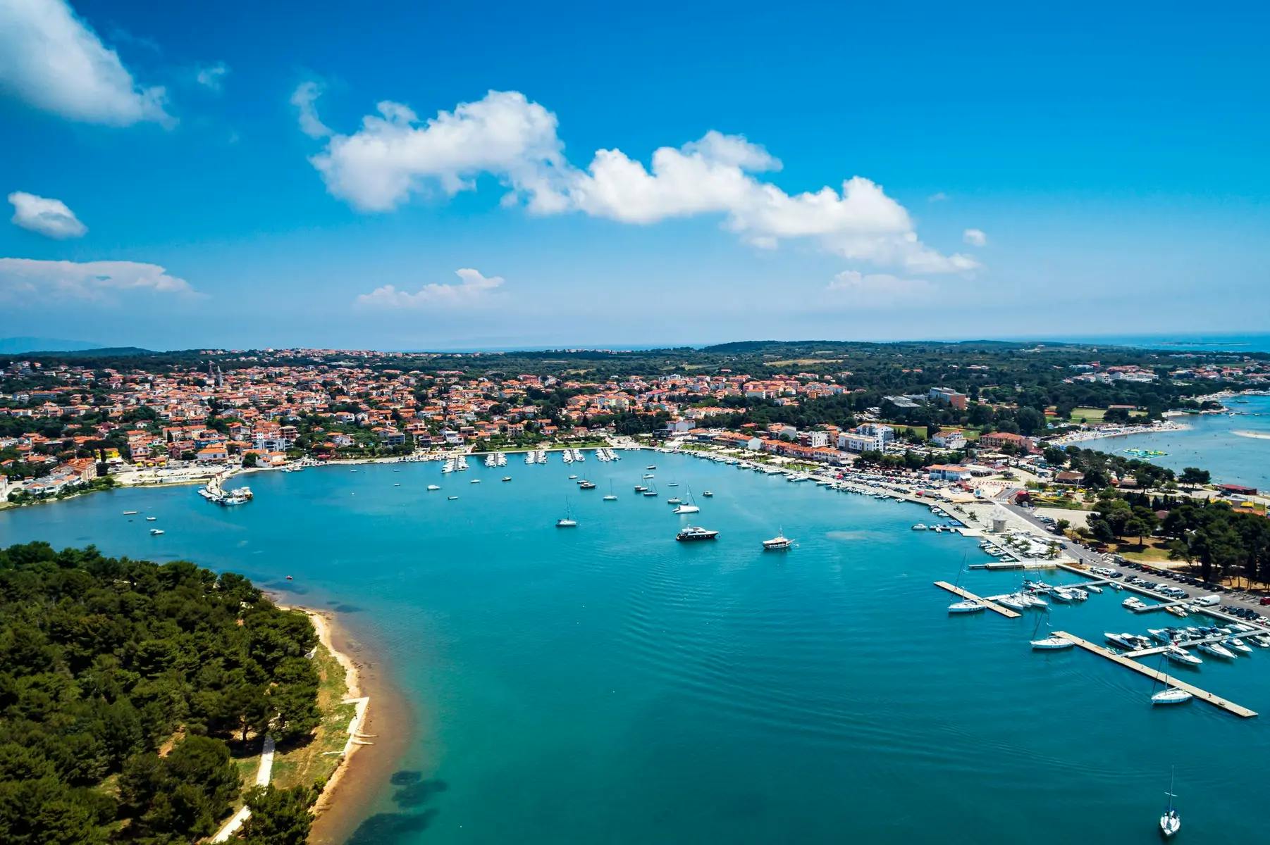 Plavo Nebo Istra Apartments - Tulip 6+2 , Medulin, Hrvatska - 290 EUR - 2x noćenje u apartmanu Tulip 6+2 za do 8 osoba, Priprema apartmana i završno čišćenje