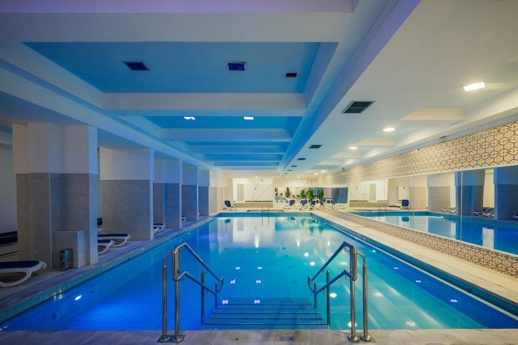 Maslinica Resort - Kamp Oliva - Proljeće s polupansionom, bazenom i wellnessom za 4 osobe