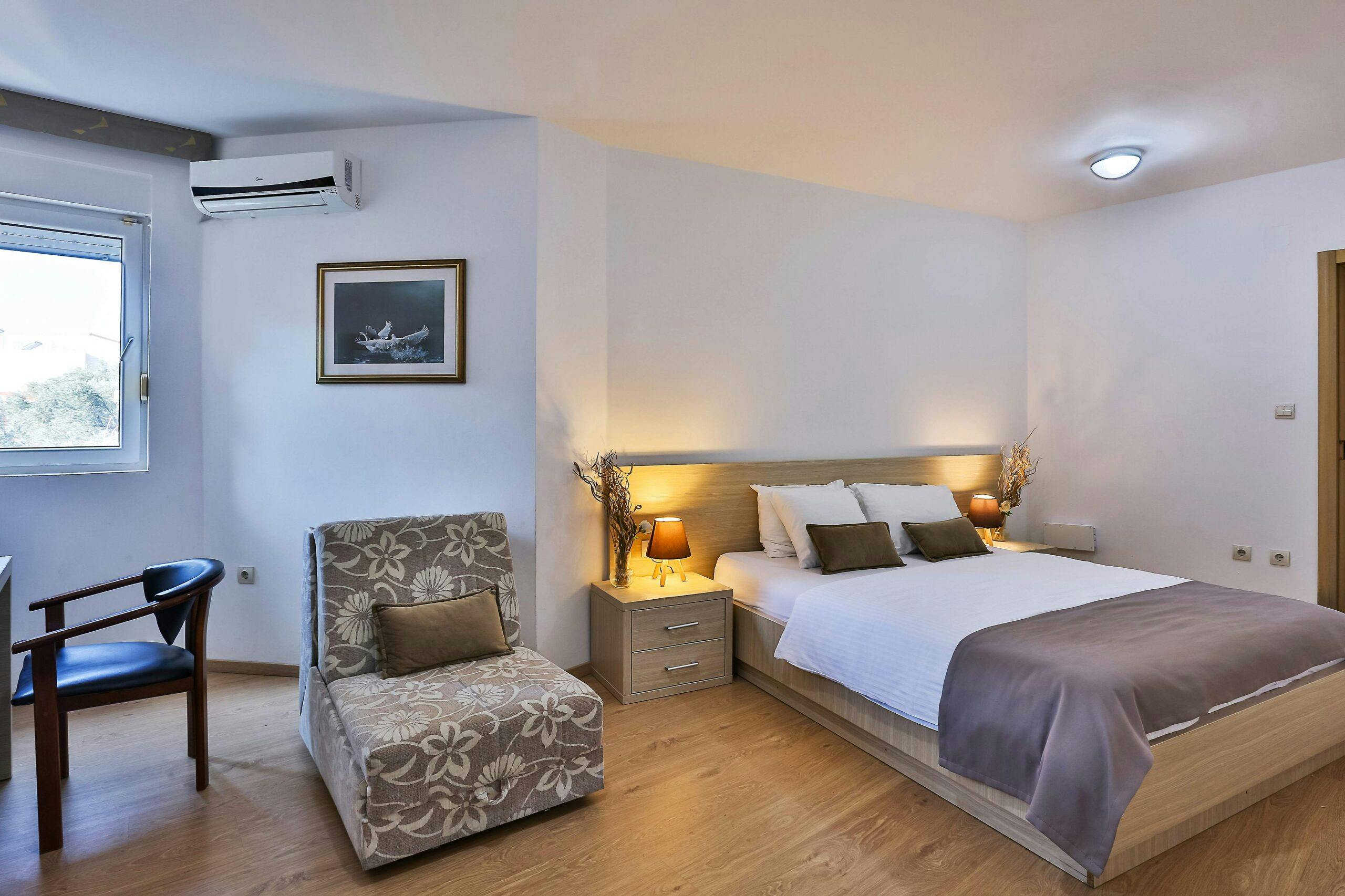 Villa Vanty by Aycon - Konec poletja na prestižni lokaciji, Sveti Stefan, Črna gora - 205 EUR - 3x nočitev v dvoposteljni Standard sobi za 2 osebi, Brezplačen Wi-Fi