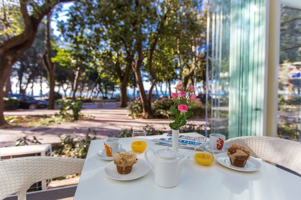 Hotel Crikvenica - Last minute ljeto u Crikvenici, Crikvenica, Hrvatska - 860 EUR - 5x noćenje u dvokrevetnoj Superior sobi s balkonom za 2 osobe, Polupansion
