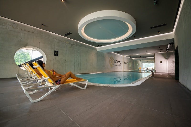 Hotel Nomad - Wellness oaza na Bjelašnici tijekom tjedna, Bjelašnica, Sarajevo, Bosna i Hercegovina - 10 EUR - Ulaz u SPA centar (bazen, relax zona i Kneipp klupa) u trajanju od 2 sata za 1 dijete do 15 godina, Besplatan Wi-Fi
