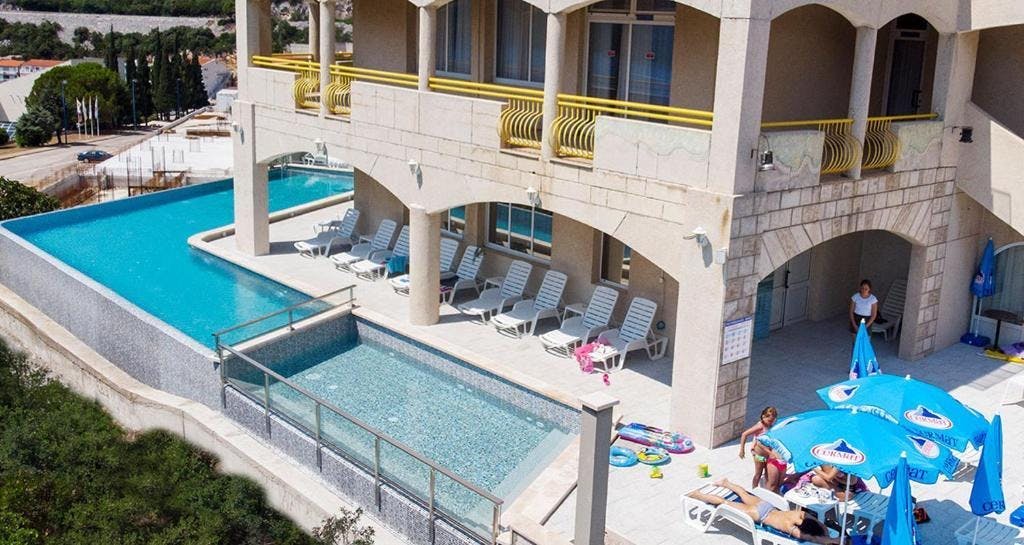 Hotel Stella - Ljetni odmor u Neumu, Neum, Bosna i Hercegovina - 537 EUR - 5x noćenje u Comfort sobi s balkonom i pogledom na more za 2 osobe, Polupansion