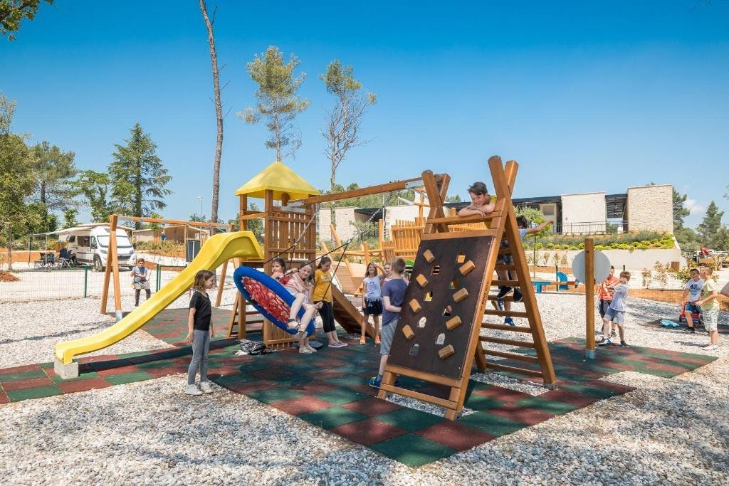 Santa Marina Boutique Camping - Obiteljski odmor u Poreču, Poreč, Hrvatska - 250 EUR - 4x noćenje u Family Prestige mobilnoj kućici za do 6 osoba, Posteljina i ručnici