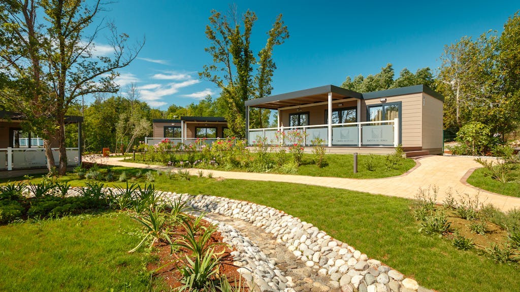 Santa Marina Boutique Camping - Obiteljski ljetni odmor u Poreču, Poreč, Hrvatska - 280 EUR - 4x noćenje u Premium Relax mobilnoj kućici za 4 osobe (2 djece do 11,99 godina besplatno), Posteljina i ručnici