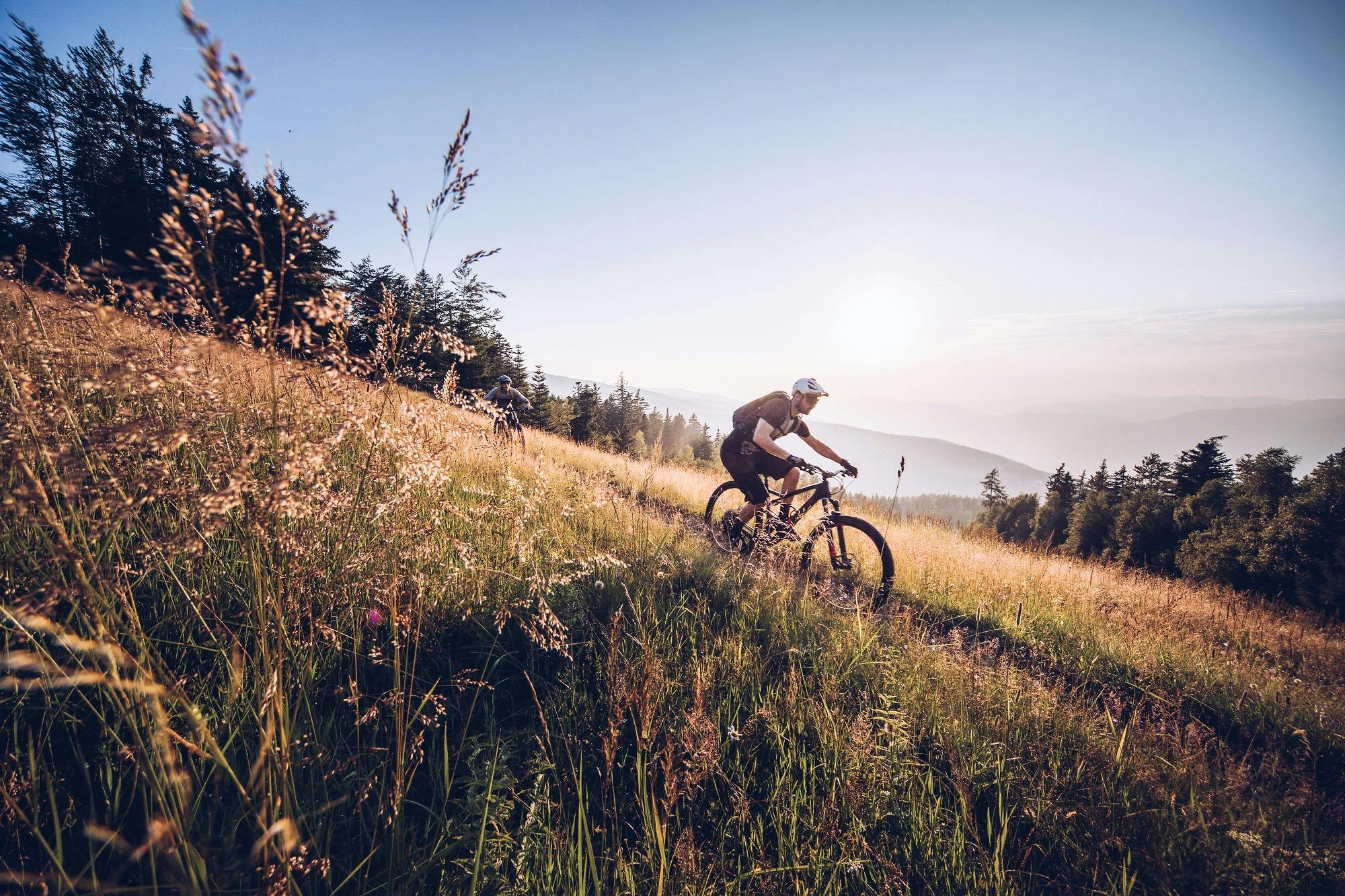 Wellness & Spa Apartmaji Bolfenk - Jesen ili proljeće na Pohorju - Odmor tijekom tjedna, Pohorje, Slovenija - 179 EUR - 2x noćenje u Superior apartmanu s kaminom i s terasom ili balkonom za 4 osobe, Neograničeno korištenje WellNest unutarnjega bazena od 12 do 20 sati