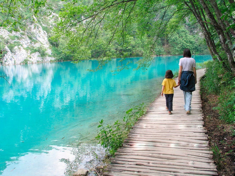 Hotel Jezero - Proljetni obiteljski odmor na Plitvičkim jezerima s ulaznicama
