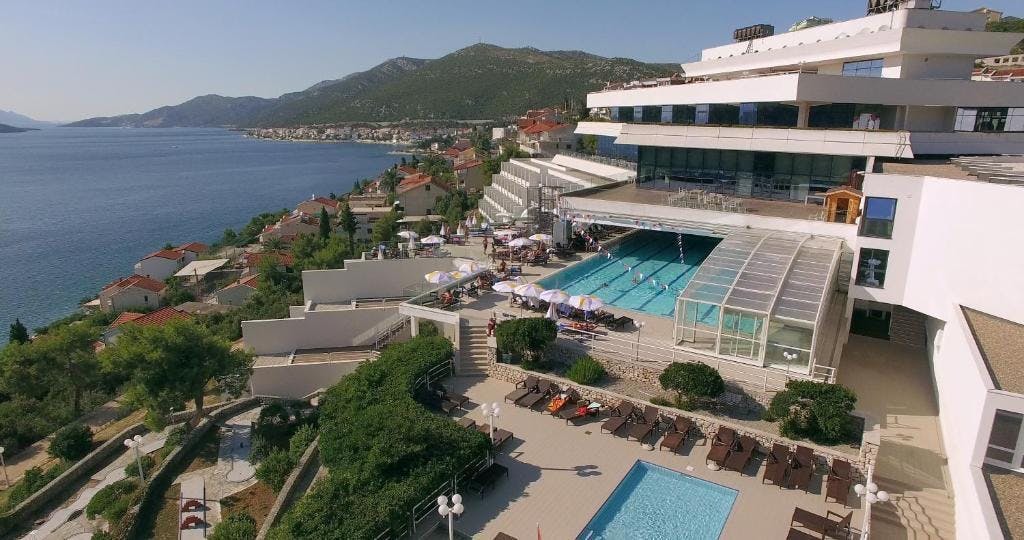 Grand Hotel Neum - Wellness odmor uz more, Neum, Bosna i Hercegovina - 360 EUR - 3x noćenje u dvokrevetnoj sobi pogled park za 2 osobe , Polupansion