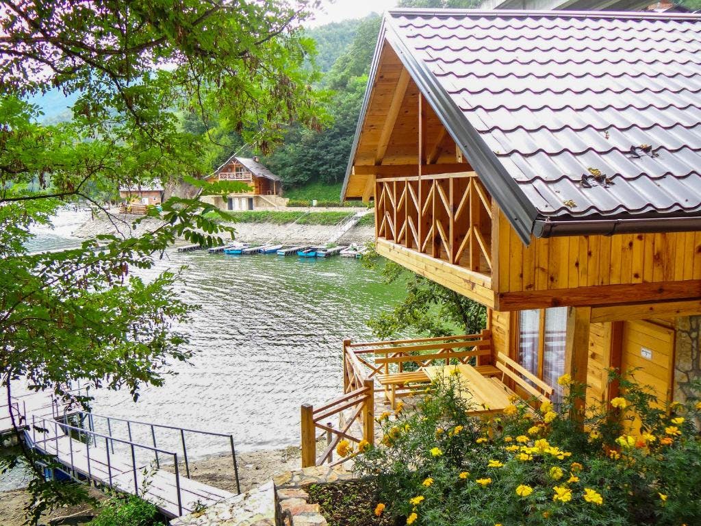 Panorama Resort - Oddih v naravi v hišicah za družine nedaleč od Višegrada, Hrasno Donje, Višegrad, Bosna in Hercegovina - 94 EUR - 1x nočitev v hišici za 4 osebe, Brezplačen Wi-Fi