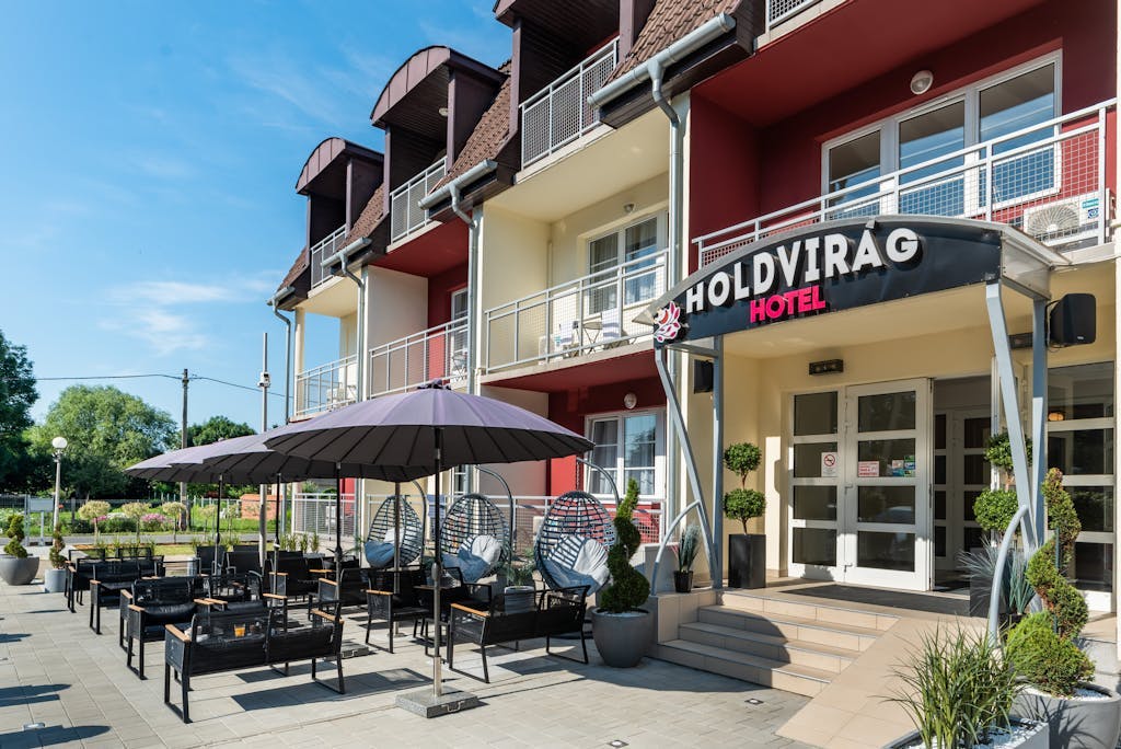 Holdvirag Hotel Sarvar, Sarvar, Mađarska - 156 EUR - 3x noćenje u Standard dvokrevetnoj sobi za 2 osobe, Doručak