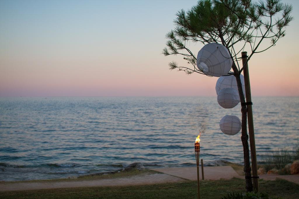 Apartmani Erica Pineta - Obiteljski jesenski odmor u Novigradu tijekom tjedna, Novigrad, Hrvatska - 100 EUR - 2x noćenje u dvosobnom apartmanu Erica Lux s terasom ili dvorištem (ovisno o raspoloživosti) za do 4 osobe (2 odrasle osobe i 2 djece), Posteljina i ručnici