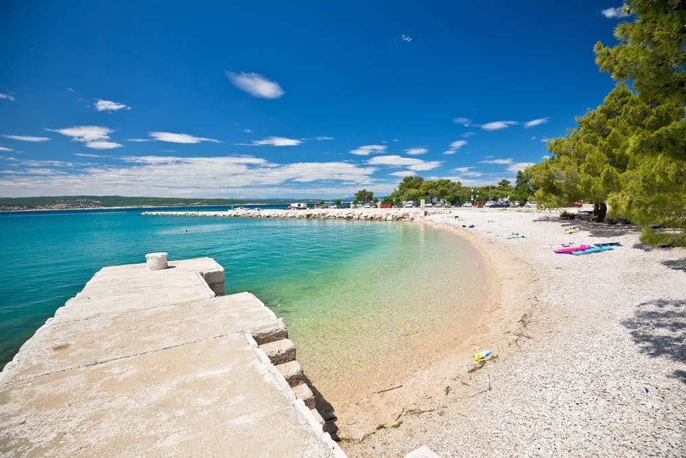 Hotel Vila Ružica - Aktivno rujansko ljeto u Crikvenici, Crikvenica, Hrvatska - 444 EUR - 3x noćenje u dvokrevetnoj sobi (park strana) u depandansi Vila Coletlli i paviljonima za 2 osobe , Polupansion