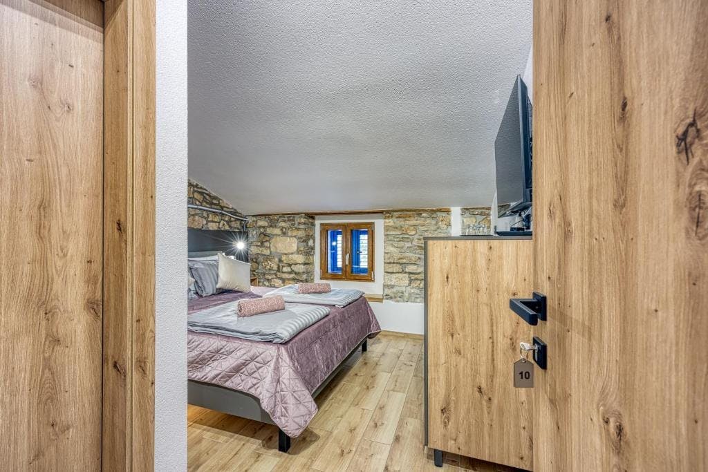 Vila Materada Poreč - Poletje na izjemni lokaciji, Poreč, Istra, Hrvaška - 190 EUR - 1x nočitev v dvoposteljni sobi za 2 osebi, Polpenzion
