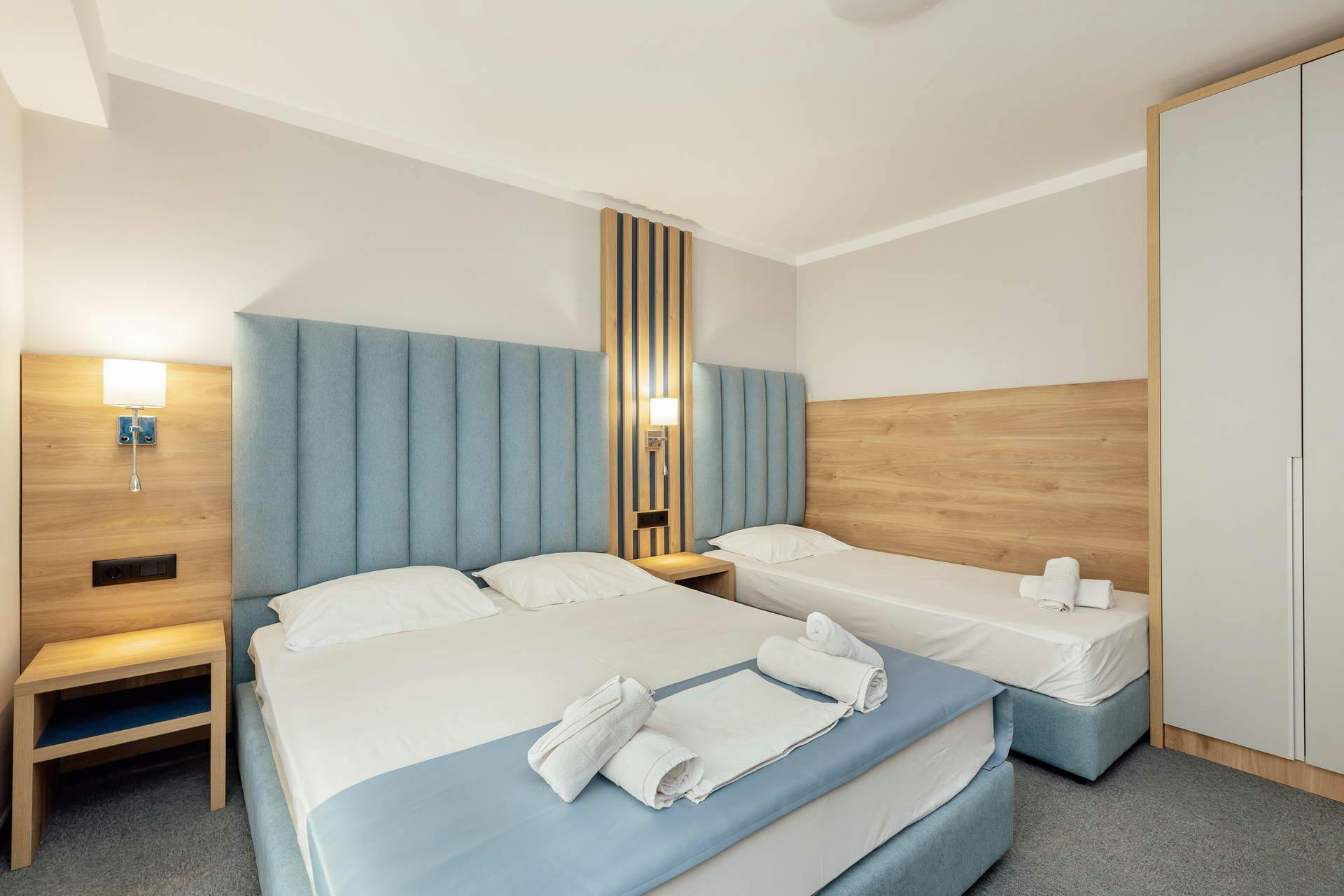 Hotel Talia - All inclusive konec poletja v Črni gori, Igalo, Črna gora - 279 EUR - 2x nočitev v triposteljni sobi brez terase za 2 osebi (2 otroka do 12 let brezplačno), All inclusive