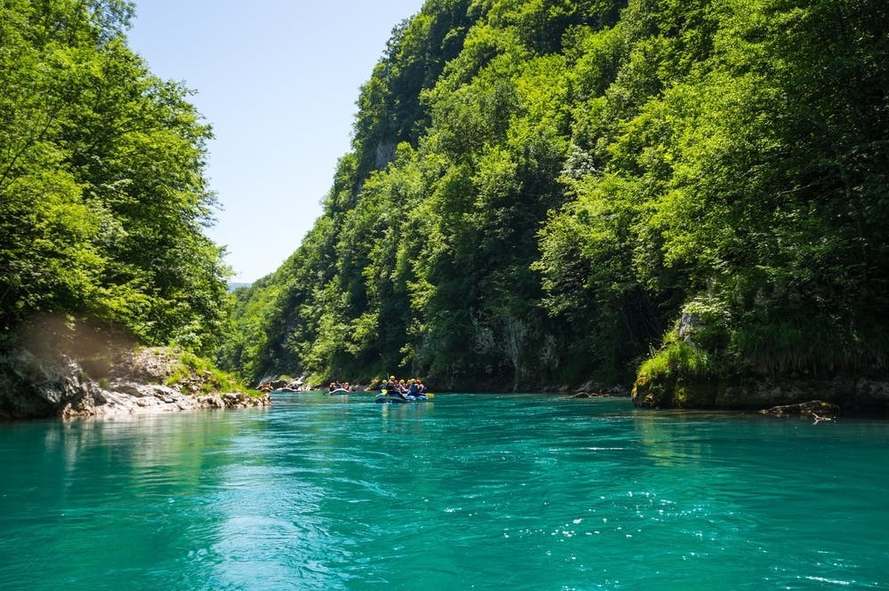 Rafting Tara Montenegro - Nezaboravna avantura na rijeci Tari tijekom tjedna, Plužine, Crna Gora - 59 EUR - Rafting rijekom Tarom za 1 osobu, Doručak i ručak