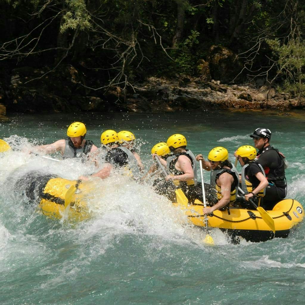 Rafting Tara Montenegro - Nezaboravna avantura na rijeci Tari tijekom tjedna, Plužine, Crna Gora - 118 EUR - Rafting rijekom Tarom za 1 osobu, Doručak i ručak