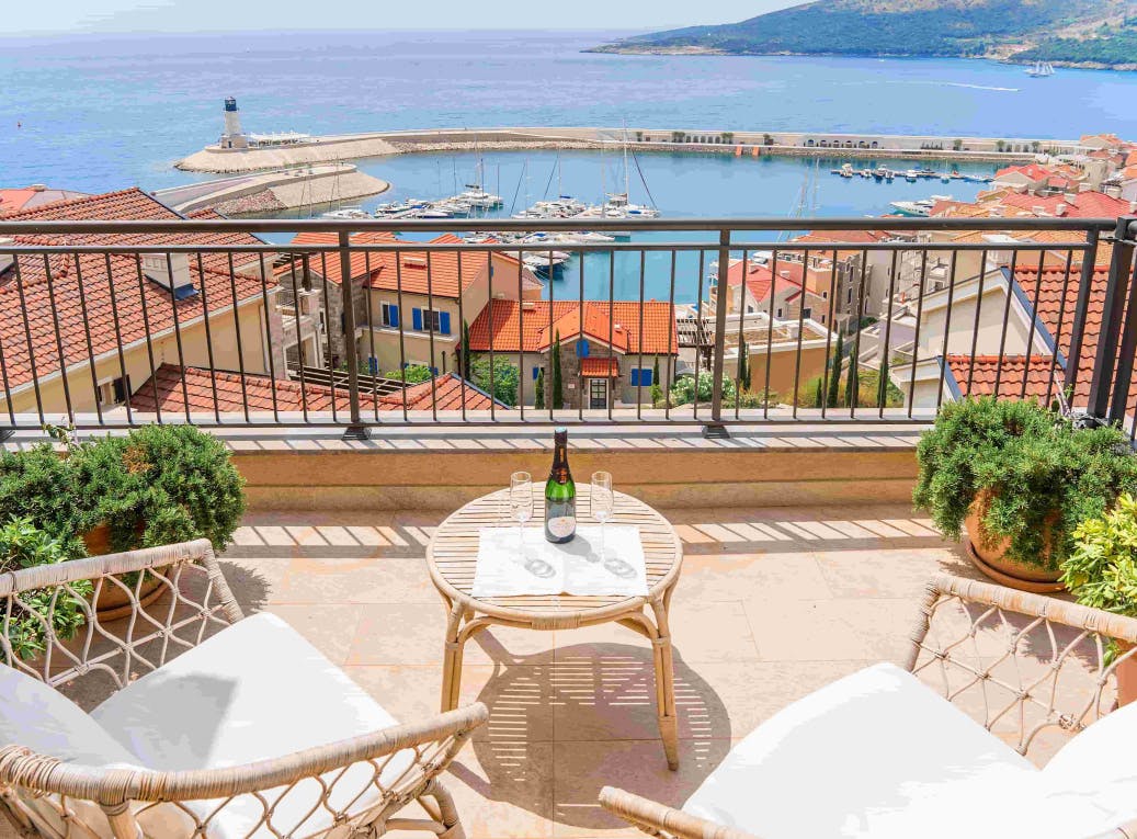 Luštica bay Vacation homes - Obiteljsko vrhunsko ljeto na Luštici s pogledom na more