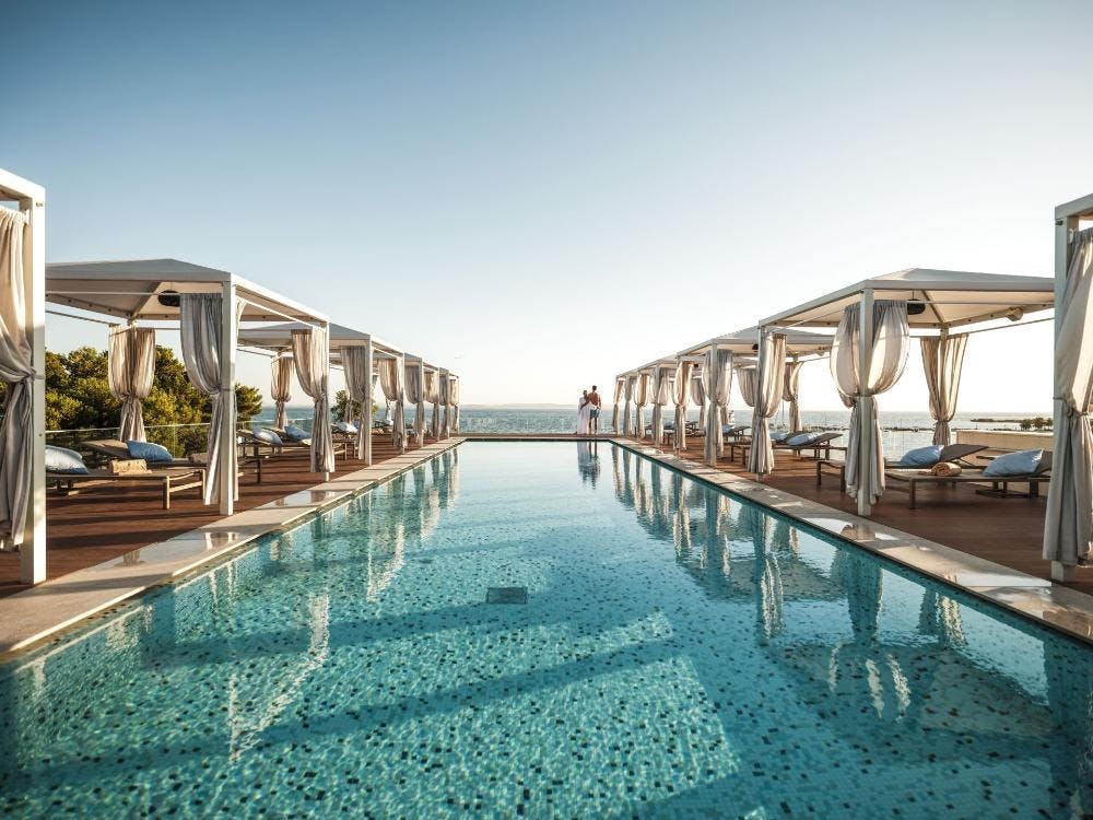 Zaton Holiday Resort - Zabavni obiteljski odmor u apartmanu Superior s polupansionom