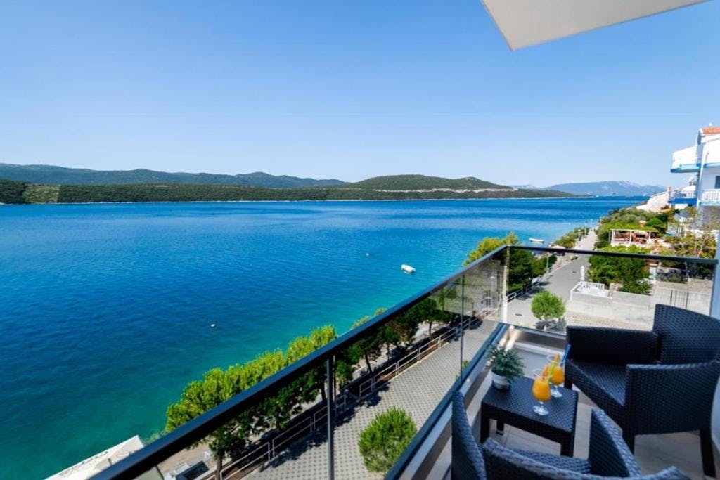Hotel Novum Neum - Rujanski obiteljski odmor u Neumu, Neum, Bosna i Hercegovina - 307 EUR - 3x noćenje u dvokrevetnoj sobi za 2 osobe (1 dijete do 15,99 godina besplatno), Polupansion