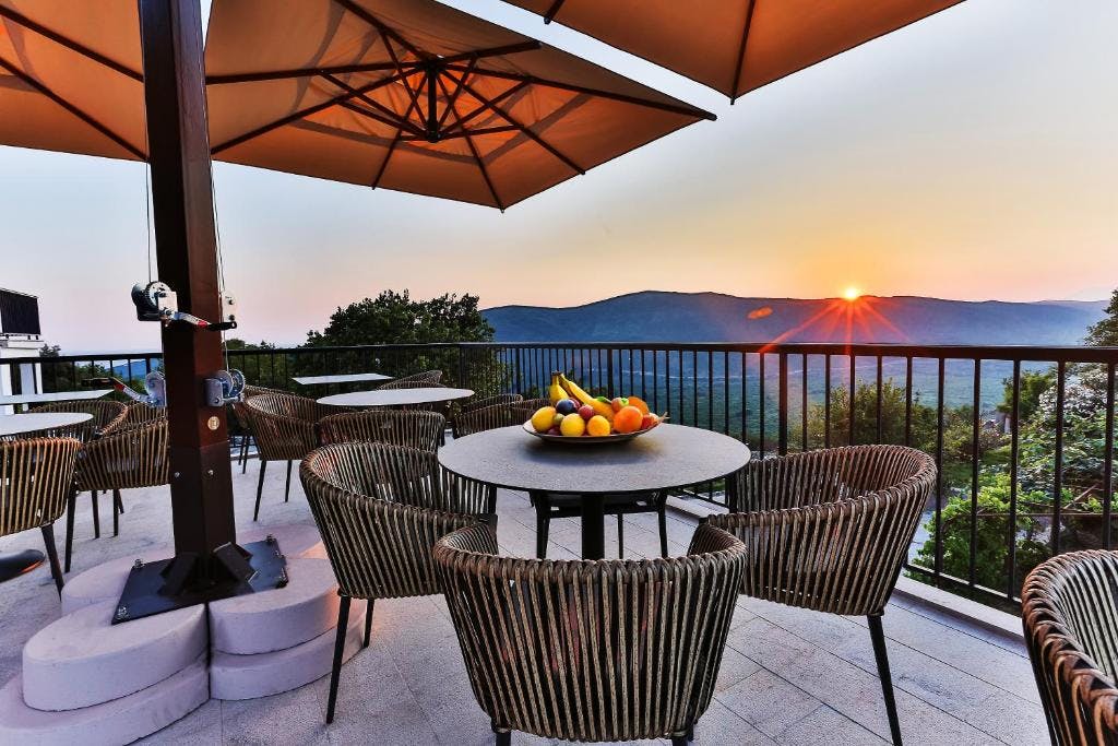 Boutique Hotel Ruzmarin SPA & Garden by Aycon - Jesenski odmor u Budvi, Budva, Crna Gora - 662 EUR - 5x noćenje u dvokrevetnoj Superior sobi za 2 osobe, Doručak
